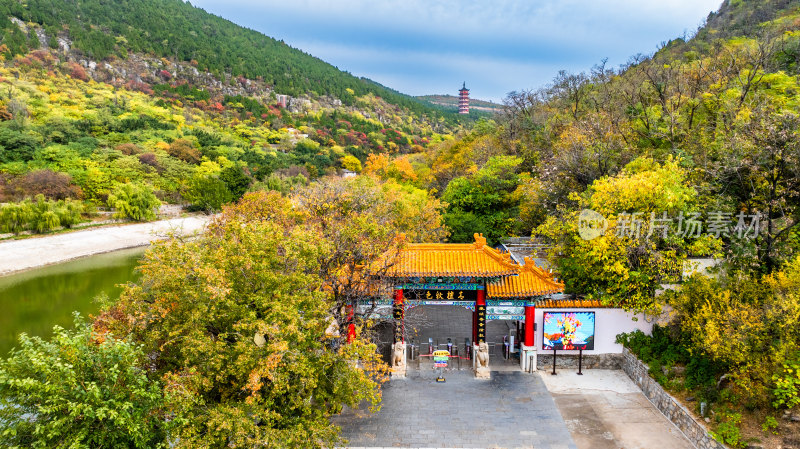 峄城冠石榴园青檀寺秋色