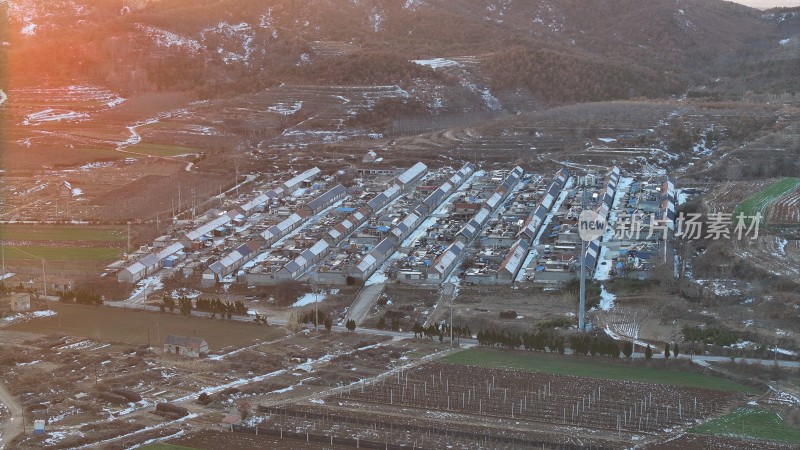 航拍威海文登文登营镇前驾山村雪景