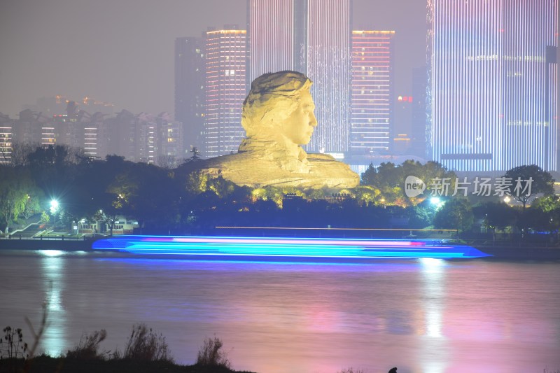 长沙橘子洲头夜景与城市建筑