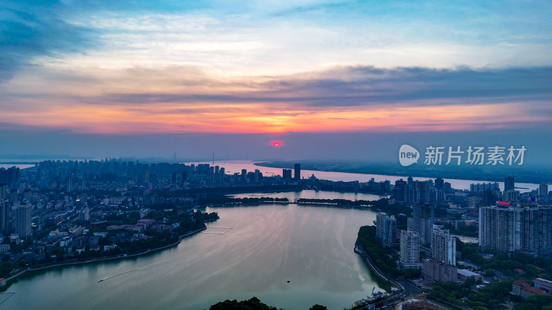 江西九江城市夕阳晚霞航拍图