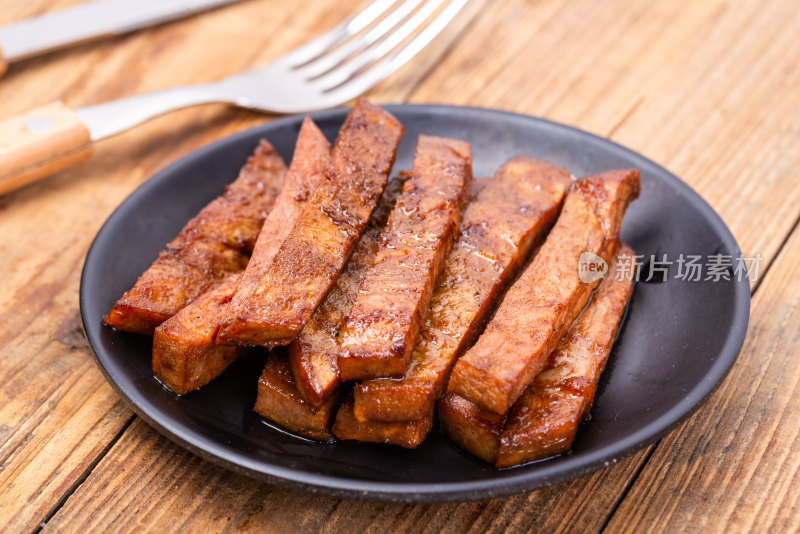 麻辣牛肉条美食