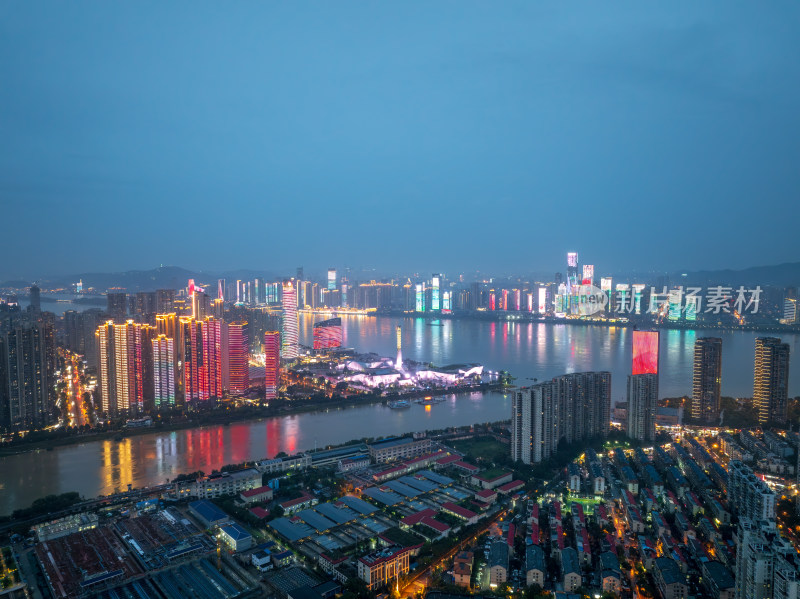 长沙城市夜景下的道路与高楼全景航拍