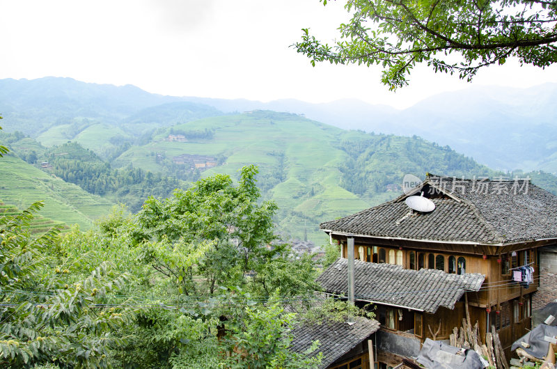 广西龙脊梯田 梯田人家 山村秋景