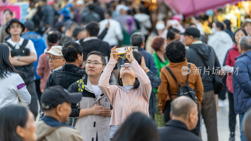 中秋节假期的中国新疆国际大巴扎