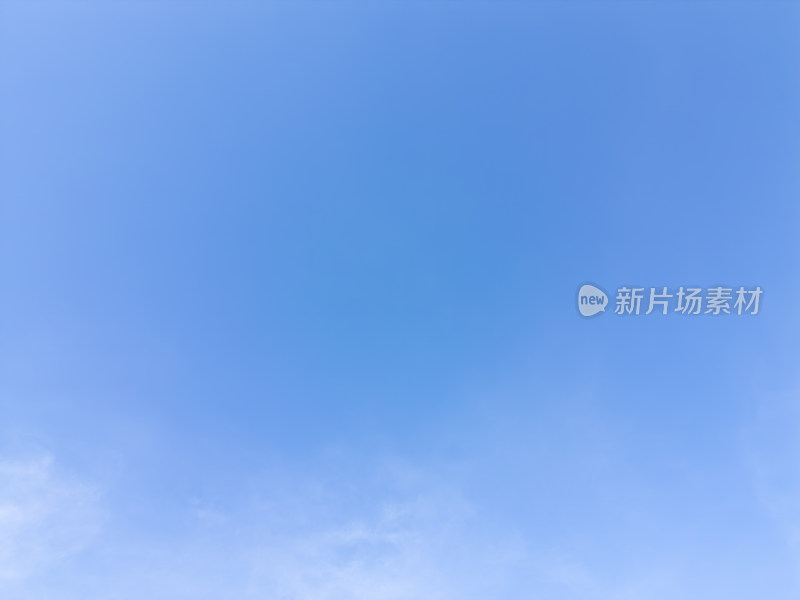 无人机高空航拍的天空