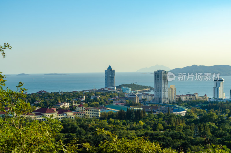 青岛太平山观景平台看城市风光