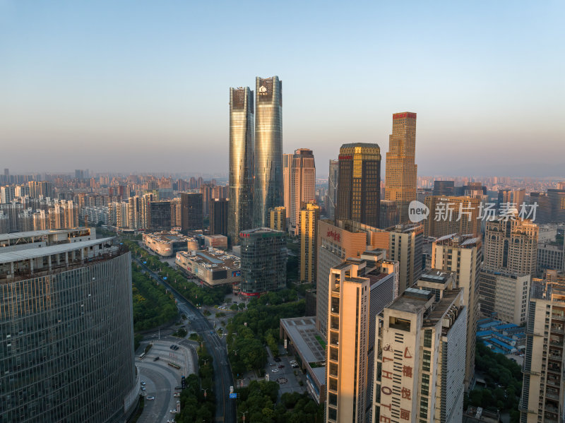 江西南昌红谷滩新区秋水广场夜晚日出航拍