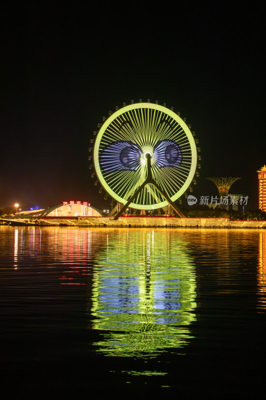 唐山惠丰湖唐山之光摩天轮夜景与湖光倒影