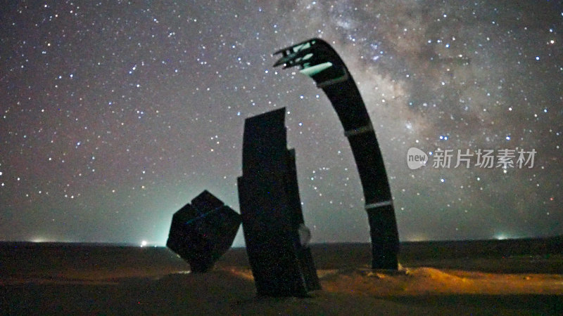 青海海西茫崖冷湖石油小镇星空