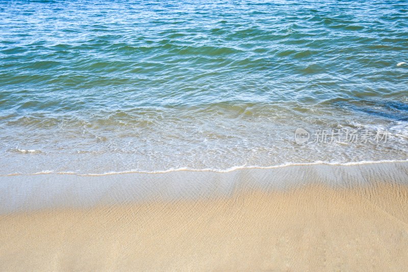 海边沙滩海浪特写