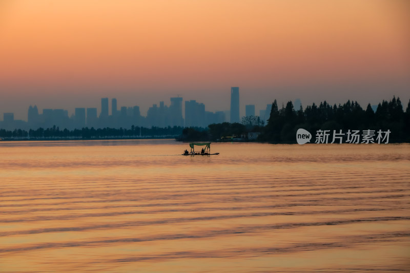 武汉东湖落雁岛落日晚霞自然风光背景壁纸