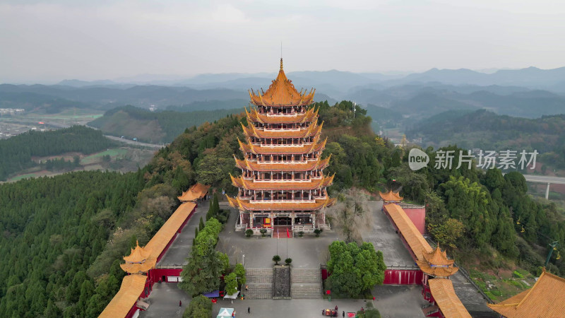 航拍四川遂宁灵泉寺风景区