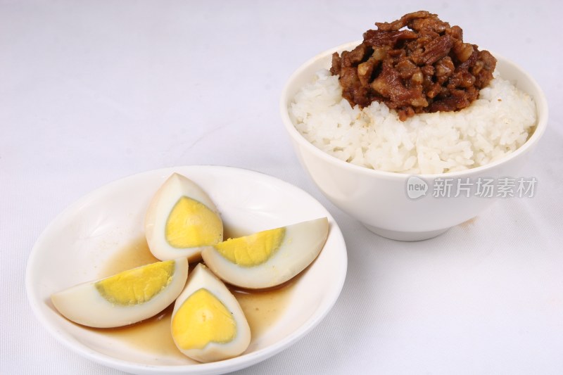 鸡蛋卤肉饭