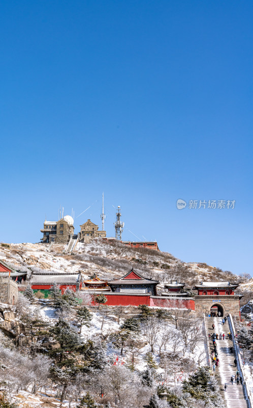 山东泰安泰山风景区雪景自然景观