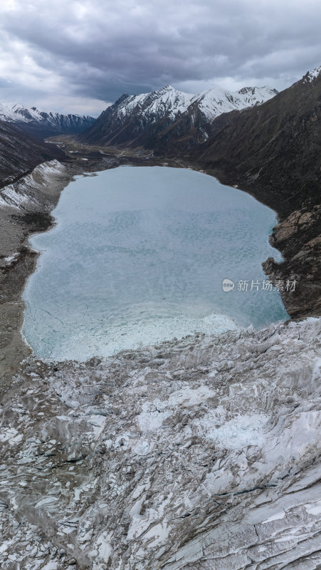 西藏那曲地区布加雪山冰川冰湖高空航拍