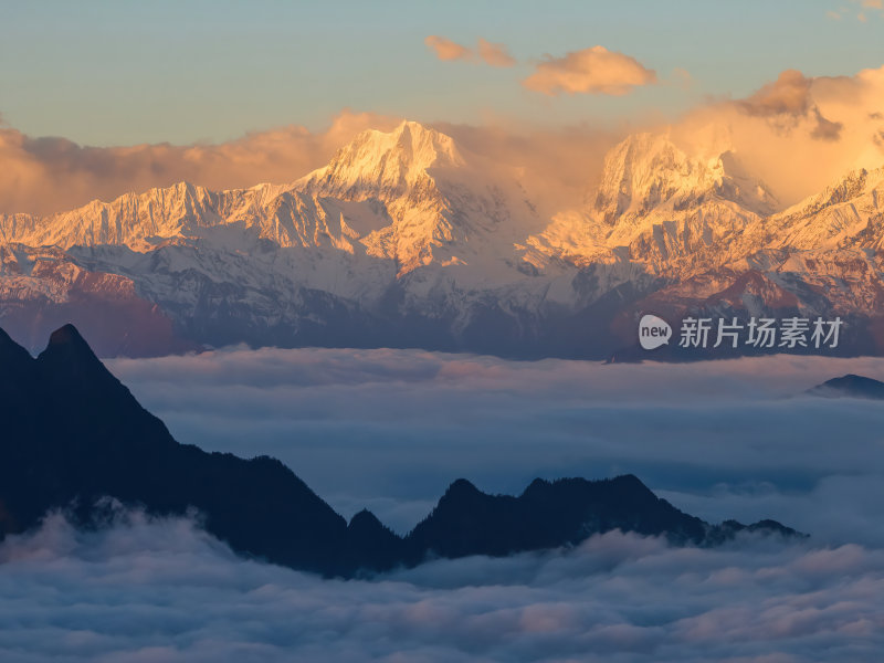 四川雅安牛背山云海云瀑贡嘎雪山高空航拍