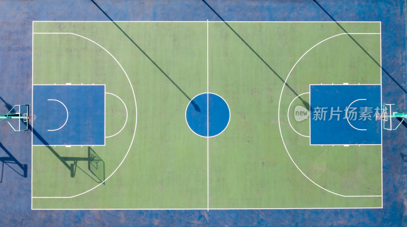 上海浦东校园篮球场航拍