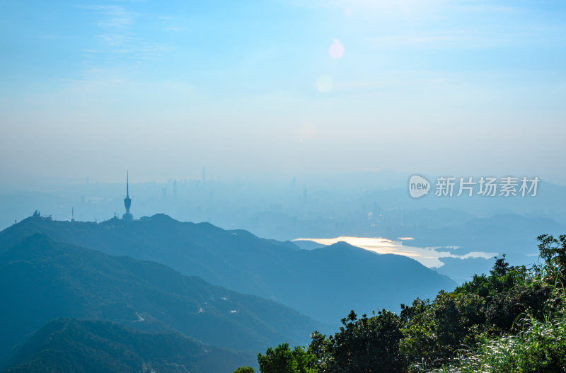 深圳梧桐山旅游景区山峰湖泊电视塔