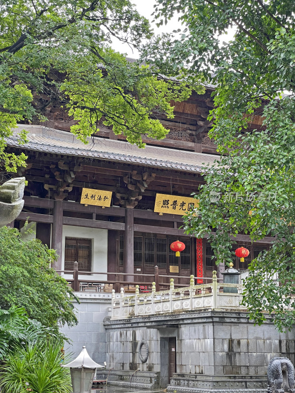 柳州都乐岩公园开元寺