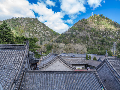 山西五台山普化寺禅院早上风景