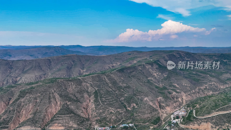 光秃秃的山川西北高原风貌航拍