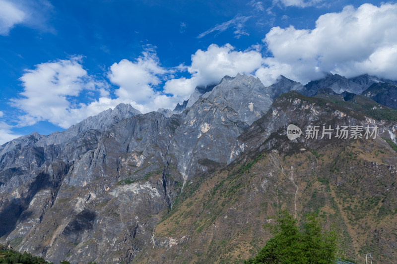 丽江虎跳峡高路徒步线