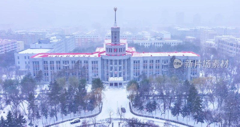 哈尔滨高校雪景之黑龙江中医药大学