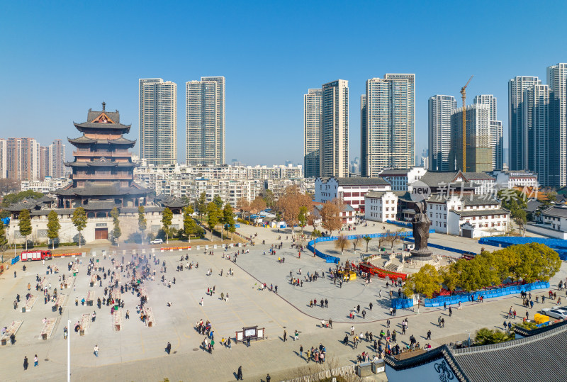 春节前后武汉归元寺的建筑及其香客游客