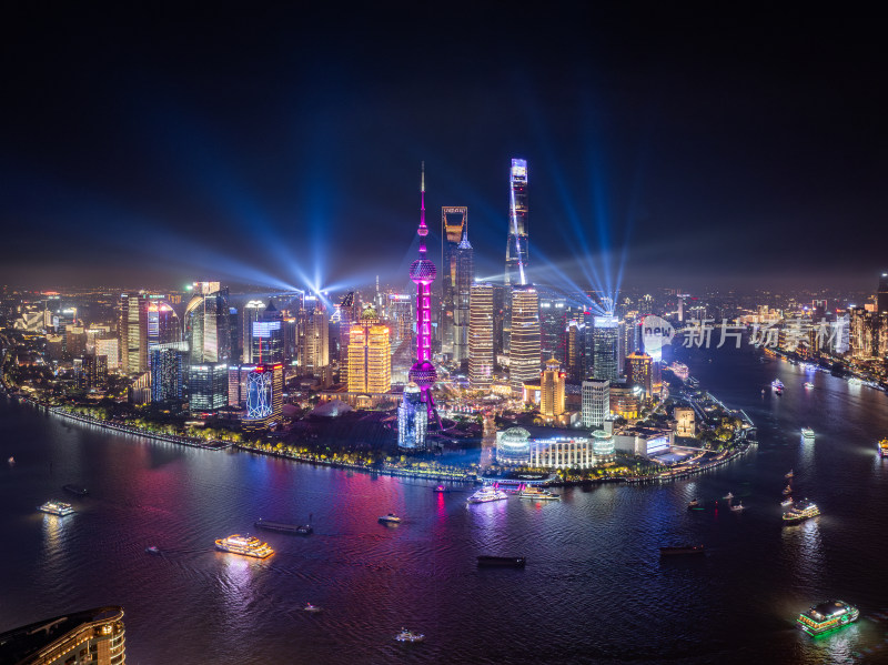 上海外滩陆家嘴灯光秀夜景航拍
