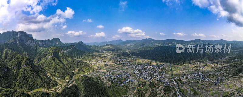 湖南张家界天门山天门镇航拍