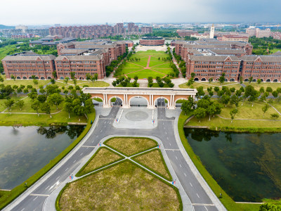 浙江省海宁浙江大学国际校区大门