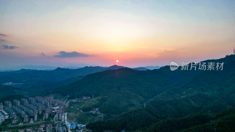 航拍山川丘陵日落晚霞