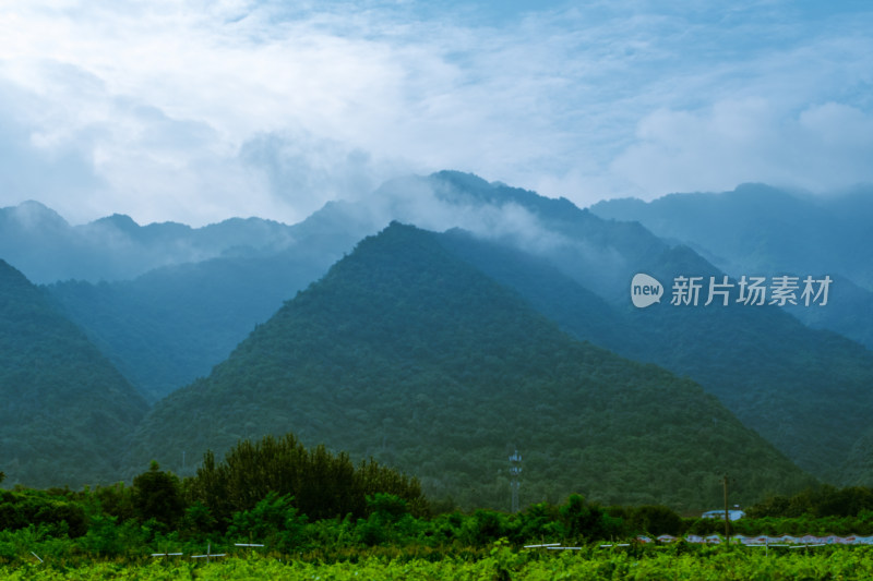 西安市秦岭下的乡村田园风光