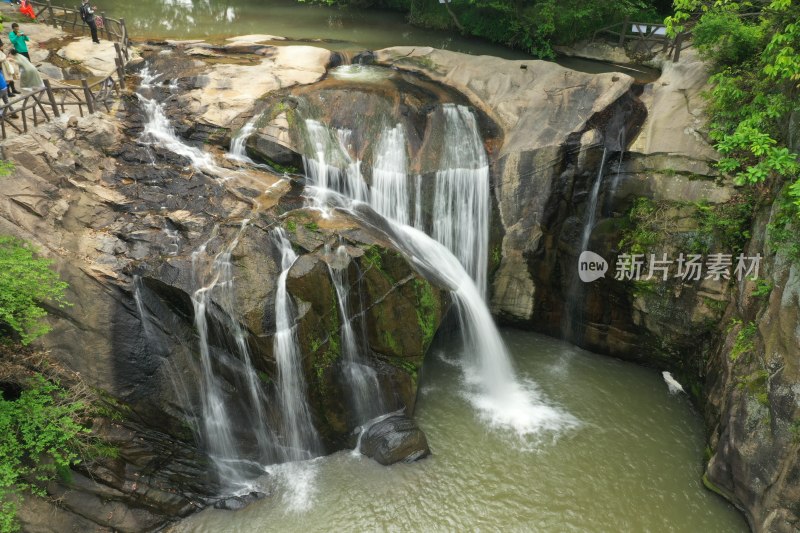 河南信阳漠河村九女潭