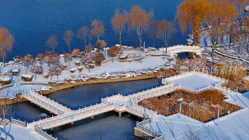 航拍紫云湖雪景