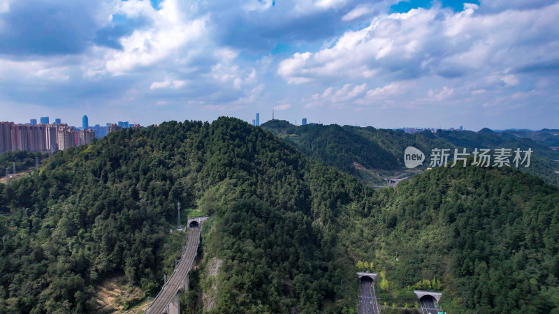 山中城市贵州贵阳城市大景航拍图