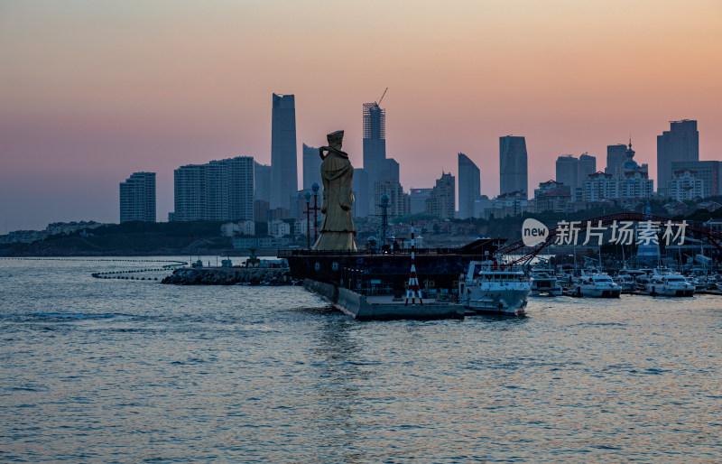 黄昏夕阳青岛小麦岛公园自然风光与城市景观