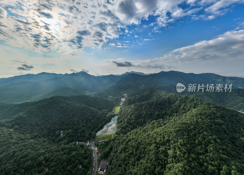 航拍西湖名胜风景区西湖群山