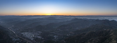 山西陕西交界黄河黄土高原云海风光