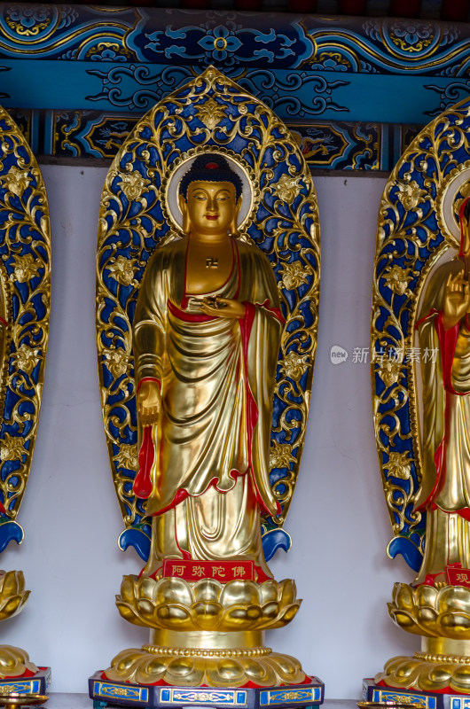 洛阳龙门石窟：香山寺三圣殿的阿弥陀佛