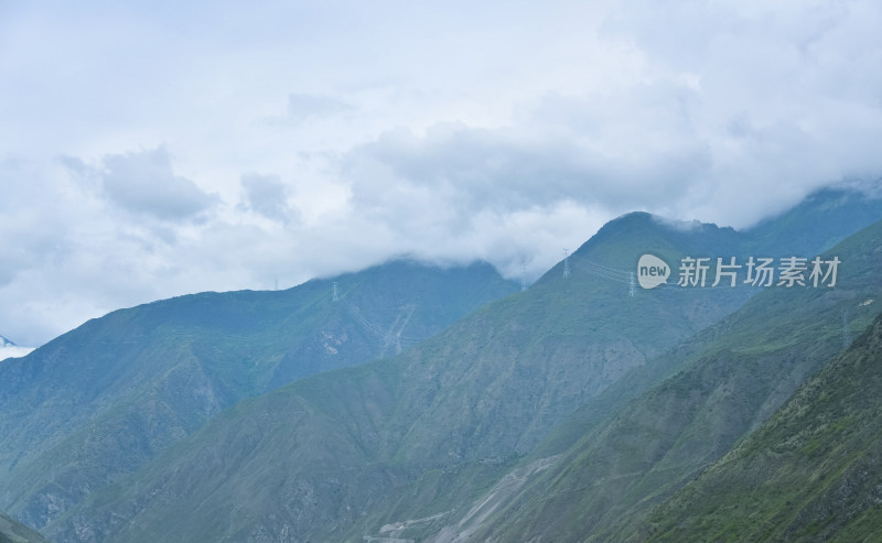 四川甘孜川藏公路318国道沿路高山自然风光