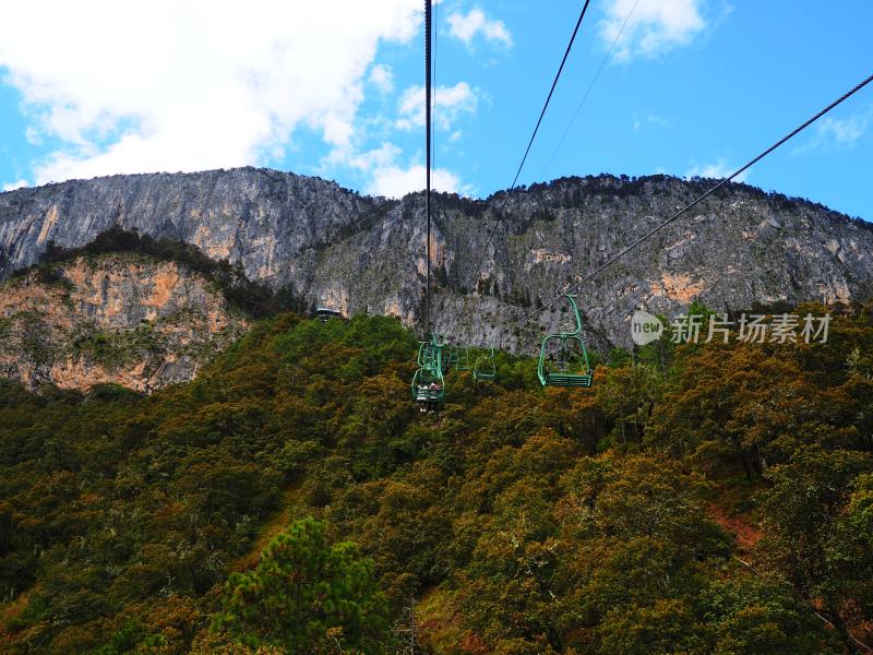 云南泸沽湖格姆女神山风景