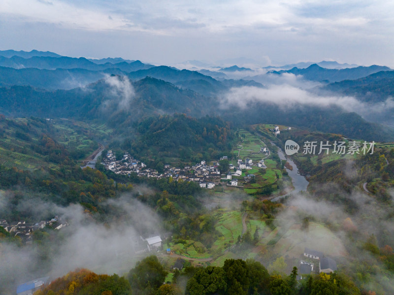 安徽徽州皖南群山云海河流仙境云端村落