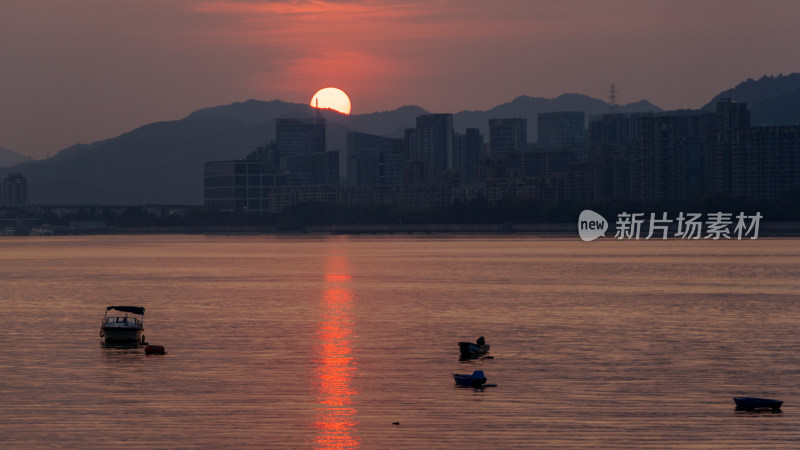 杭州钱塘江落日