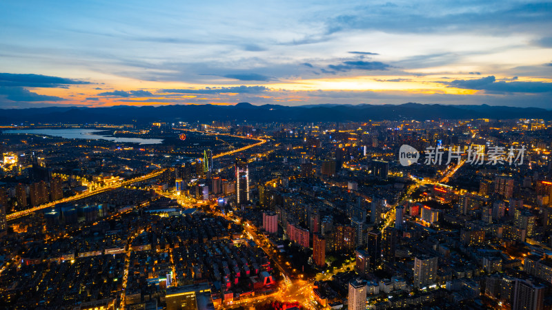 西山区夜景