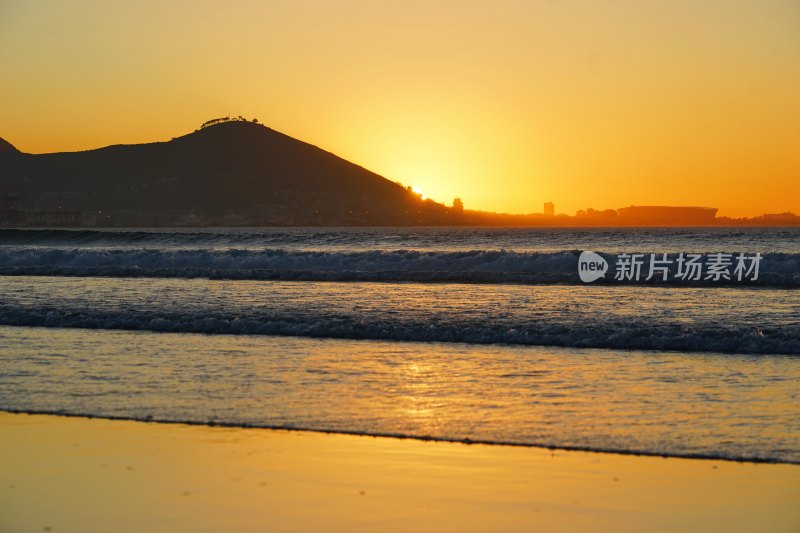 南非开普敦，Bloubergstrand Beach的日落