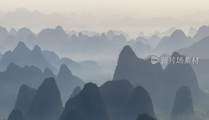 广西桂林山水水墨中国风