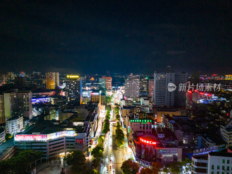 广西玉林城市交通夜景航拍图