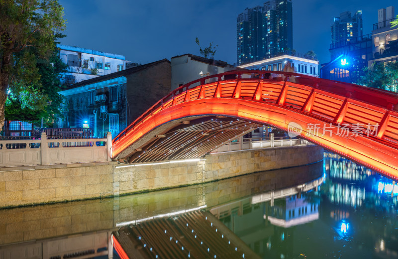 广州永庆坊景区河流红桥城市建筑夜景灯光