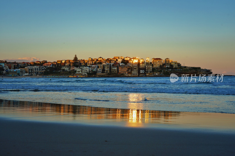 悉尼邦迪沙滩，bondi beach，日落与倒影